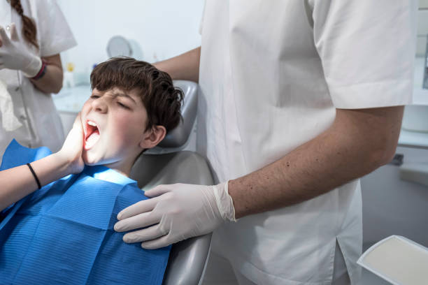 Best Emergency Tooth Extraction  in Hot Springs Village, AR
